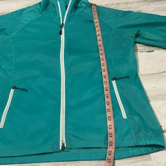 The North Face Light Weight Rain Jacket Size Large - Picture 10 of 10